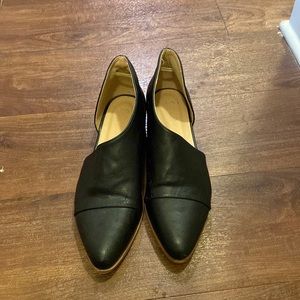 Black point flats/ boot with and open side